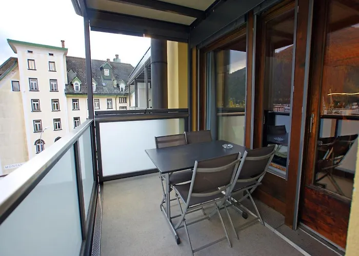 Touring 401 דירה *