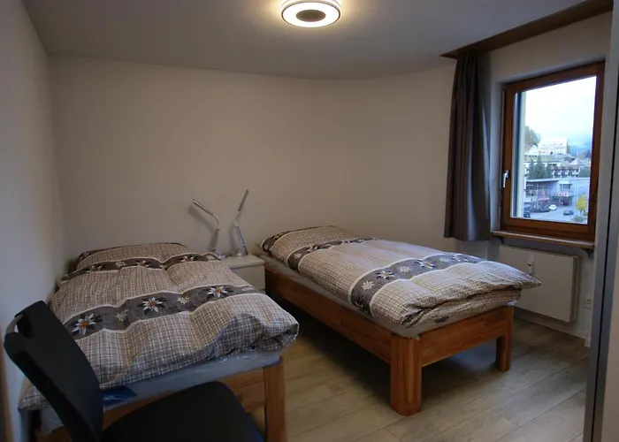 Touring 401 דירה